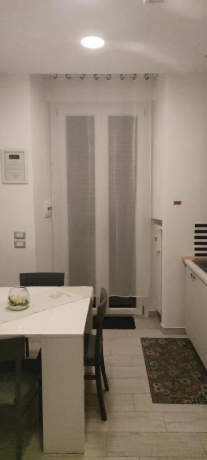 Guest House Via Milano Catanzaro Exterior foto